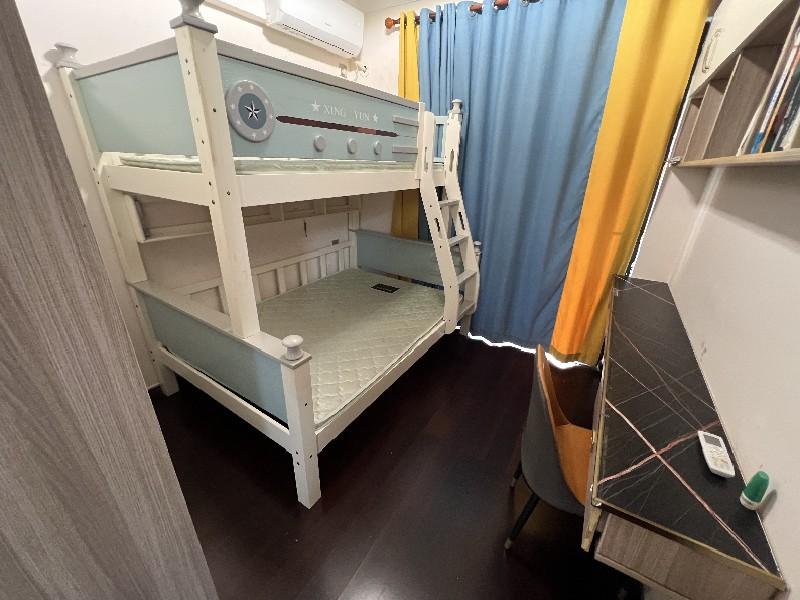 中海雍景熙岸出租房卧室
