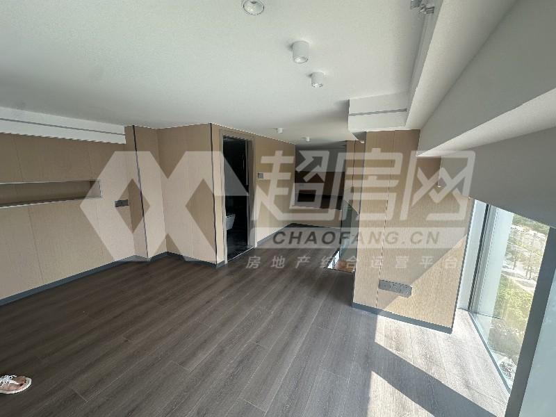 华侨城碧云1号出租房客厅