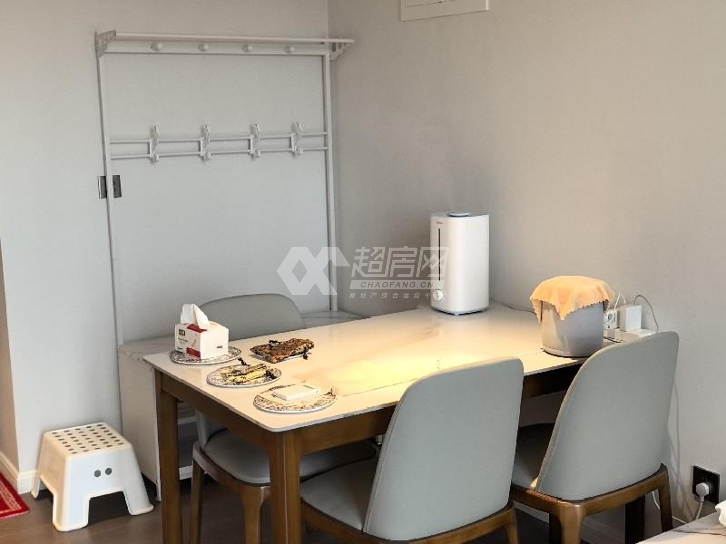 顺德区大良 保利中悦公寓 商住2300元/月租房