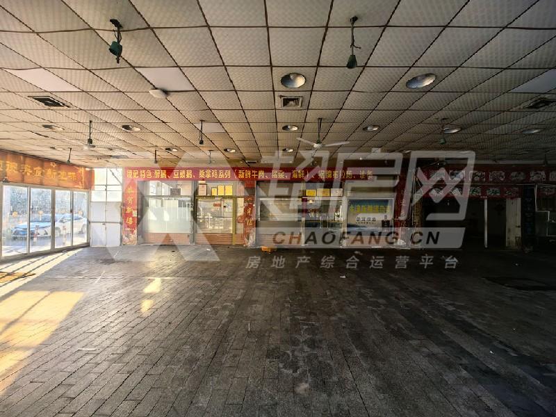鸡洲村委会出租房卧室