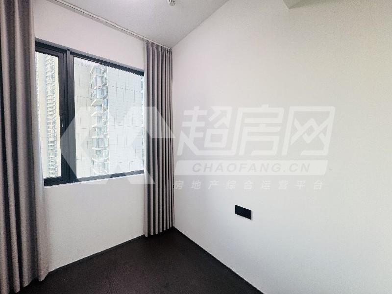 华侨城天鹅堡（二期）出租房卧室