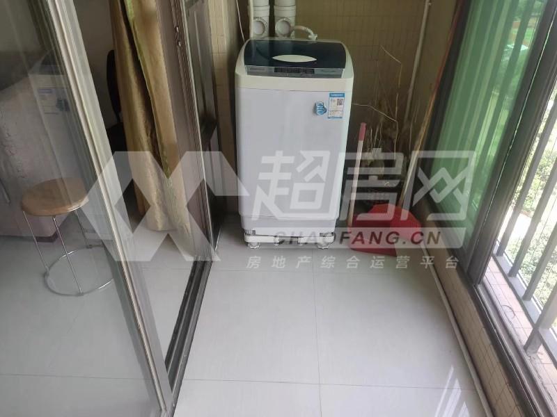 柏涛湾出租房阳台
