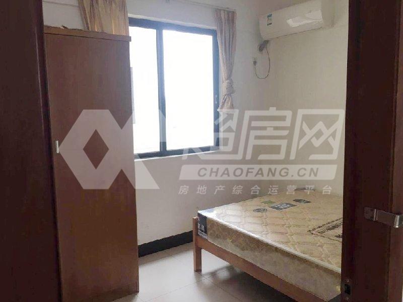 意汇豪庭出租房卧室