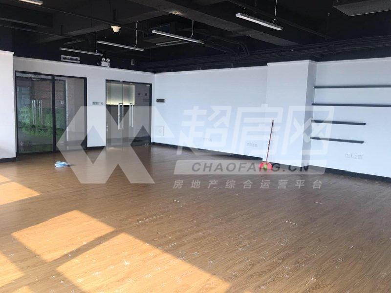 顺德置业广场出租房客厅
